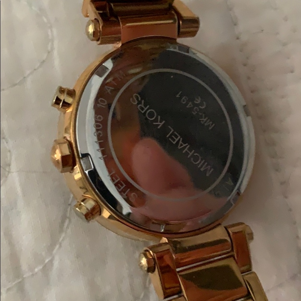 MK Watch - Picture 4 of 4